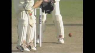 India v Australia 3rd Test Kolkata 2001  Harbhajan Singhs hat trick [upl. by Valaree]