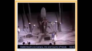 Duke Kahanamoku Statue Waikiki Beach Hawaii Live Camera June 23 2012 900 PM [upl. by Winikka22]